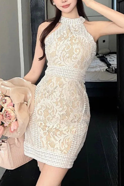 Robe blanche et dentelle - Robe Addict