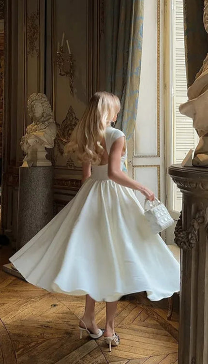 Robe blanche modeste - Robe Addict